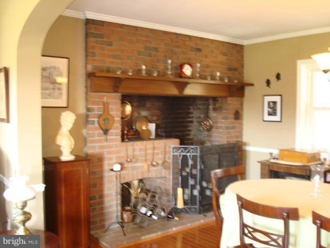 18428 Manor Church Road Boonsboro, MD 21713 - Photo 2 of 29 Dining Room