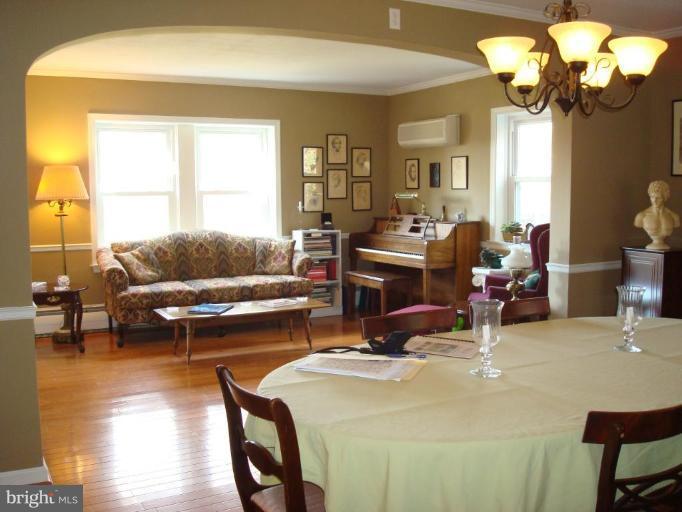 18428 Manor Church Road Boonsboro, MD 21713 - Photo 16 of 29 Living Room #2