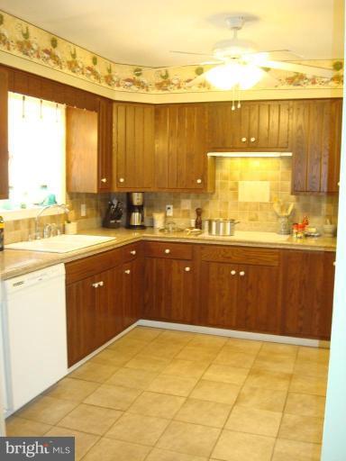 18428 Manor Church Road Boonsboro, MD 21713 - Photo 6 of 29 Kitchen