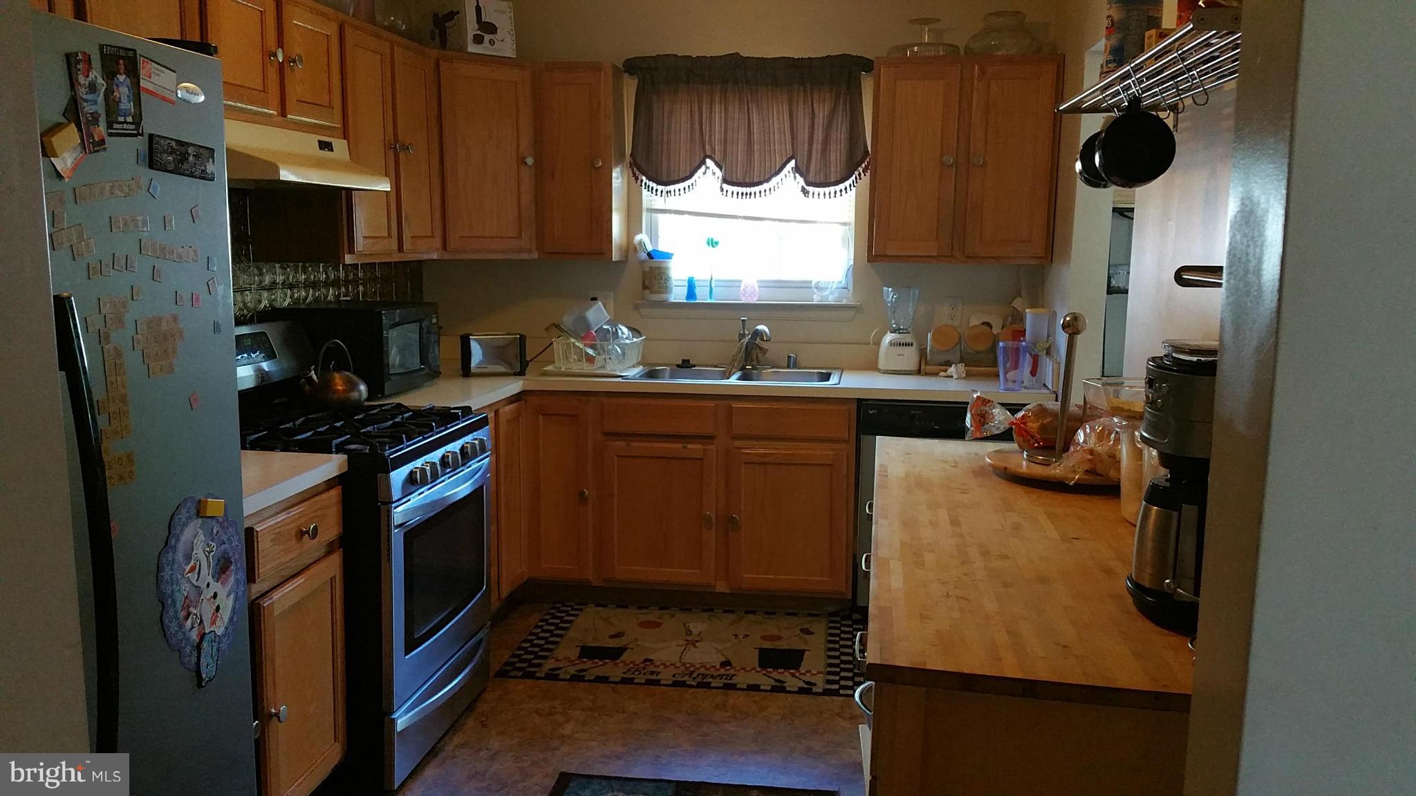 4620 H Street Southeast Washington, DC 20019 - Photo 5 of 10 Kitchen