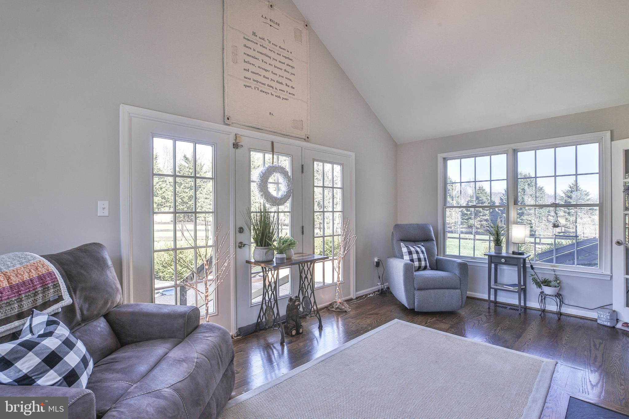 34410 Brownell Road Round Hill, VA 20141 - Photo 12 of 65 Gallery Image 12