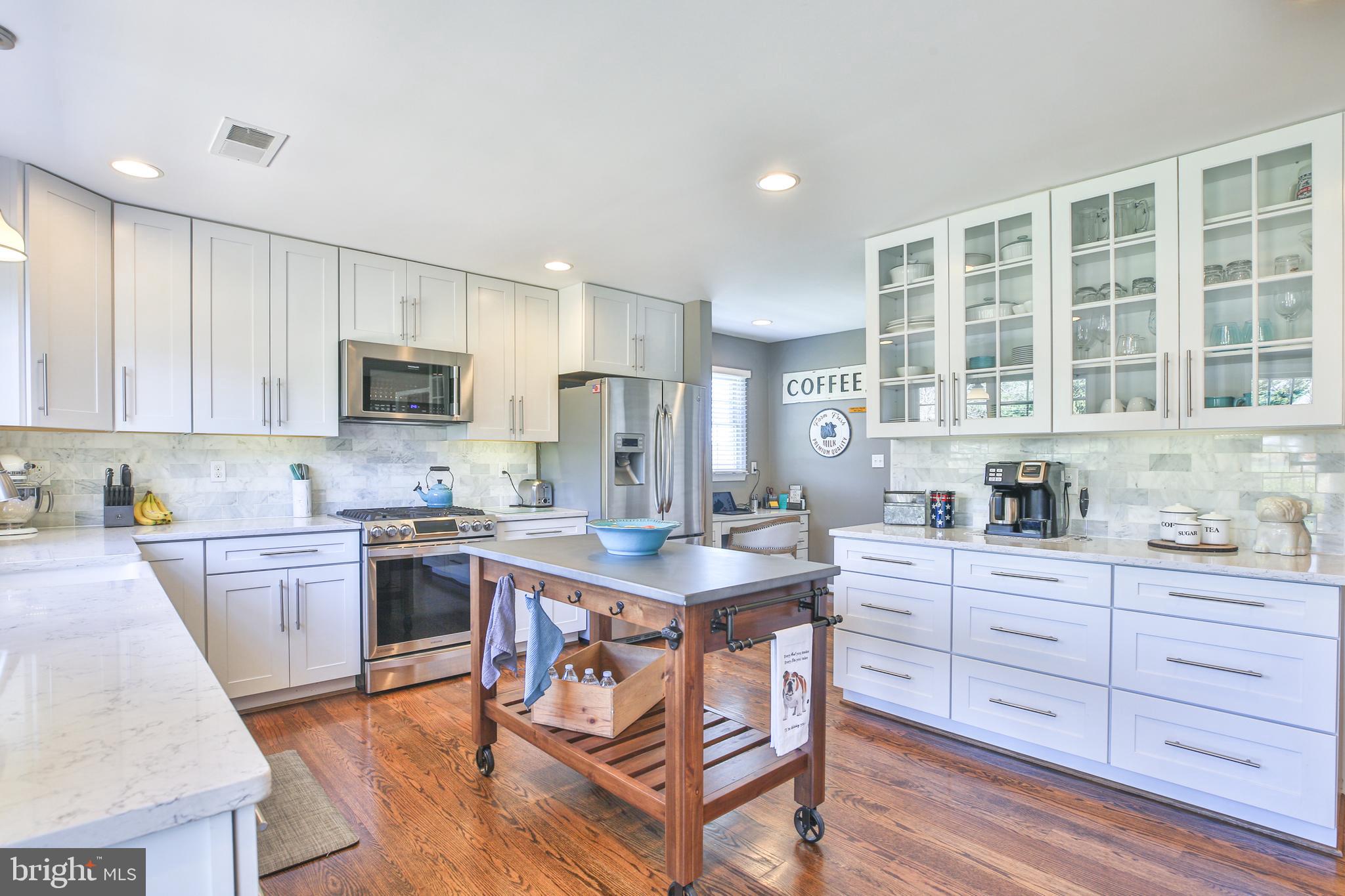 34410 Brownell Road Round Hill, VA 20141 - Photo 3 of 65 Gallery Image 3