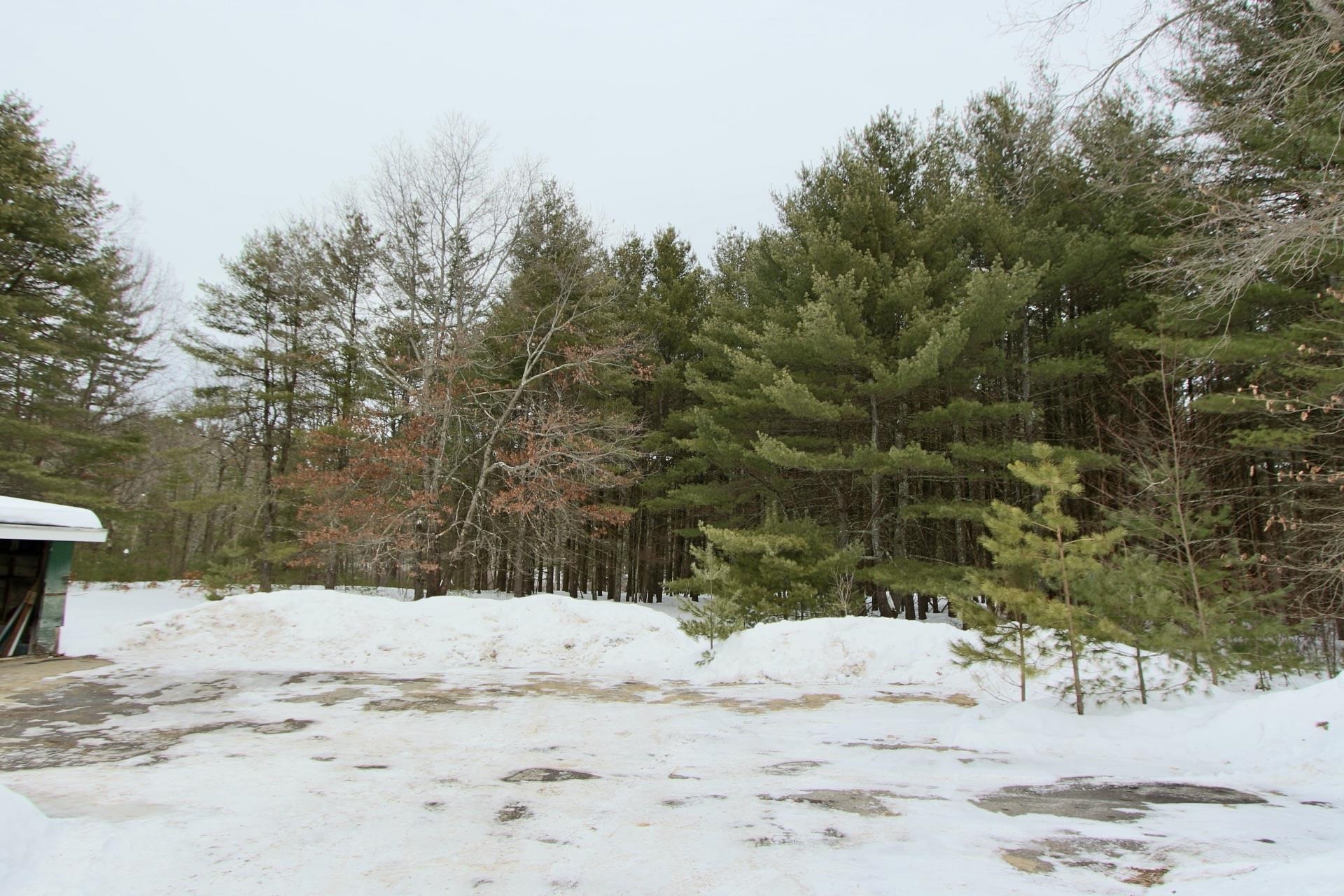 101 Page Road Litchfield, NH 03052 - Photo 12 of 24