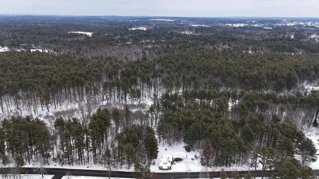 $975,000 | 101 Page Road, Litchfield, NH 03052