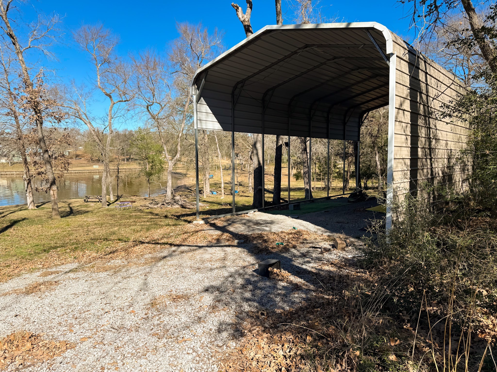 501 Lcr 902 Groesbeck, TX 76642 - Photo 2 of 6 a view of a black and white house