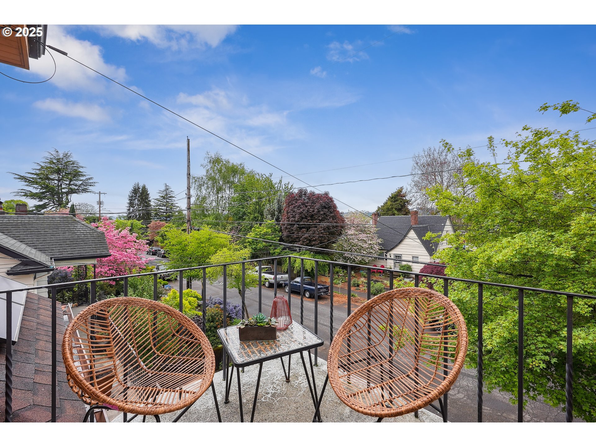 4324 Southeast 28th Avenue Portland, OR 97202 - Photo 33 of 42 a view of balcony and patio