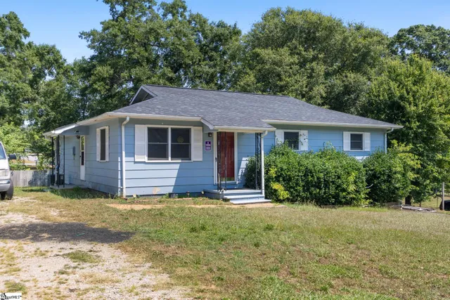 $220,000 | 125 State Rd S-42-8392, Boiling Springs, SC 29316