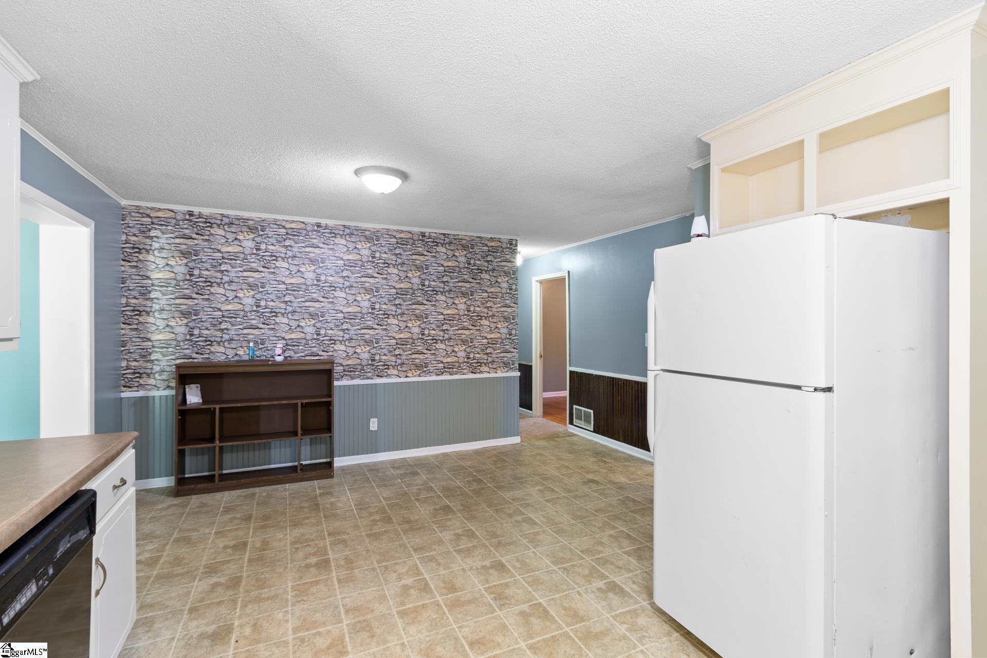 125 State Rd S-42-8392 Boiling Springs, SC 29316 - Photo 12 of 42