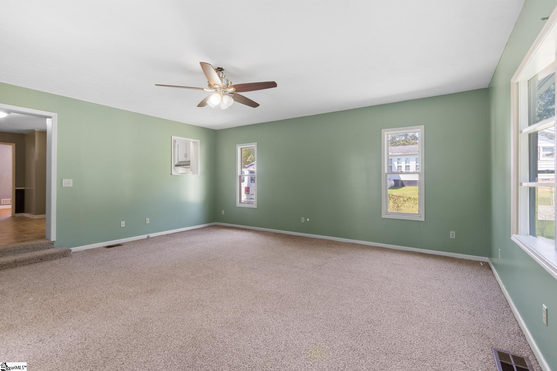 125 State Rd S-42-8392 Boiling Springs, SC 29316 - Photo 13 of 42