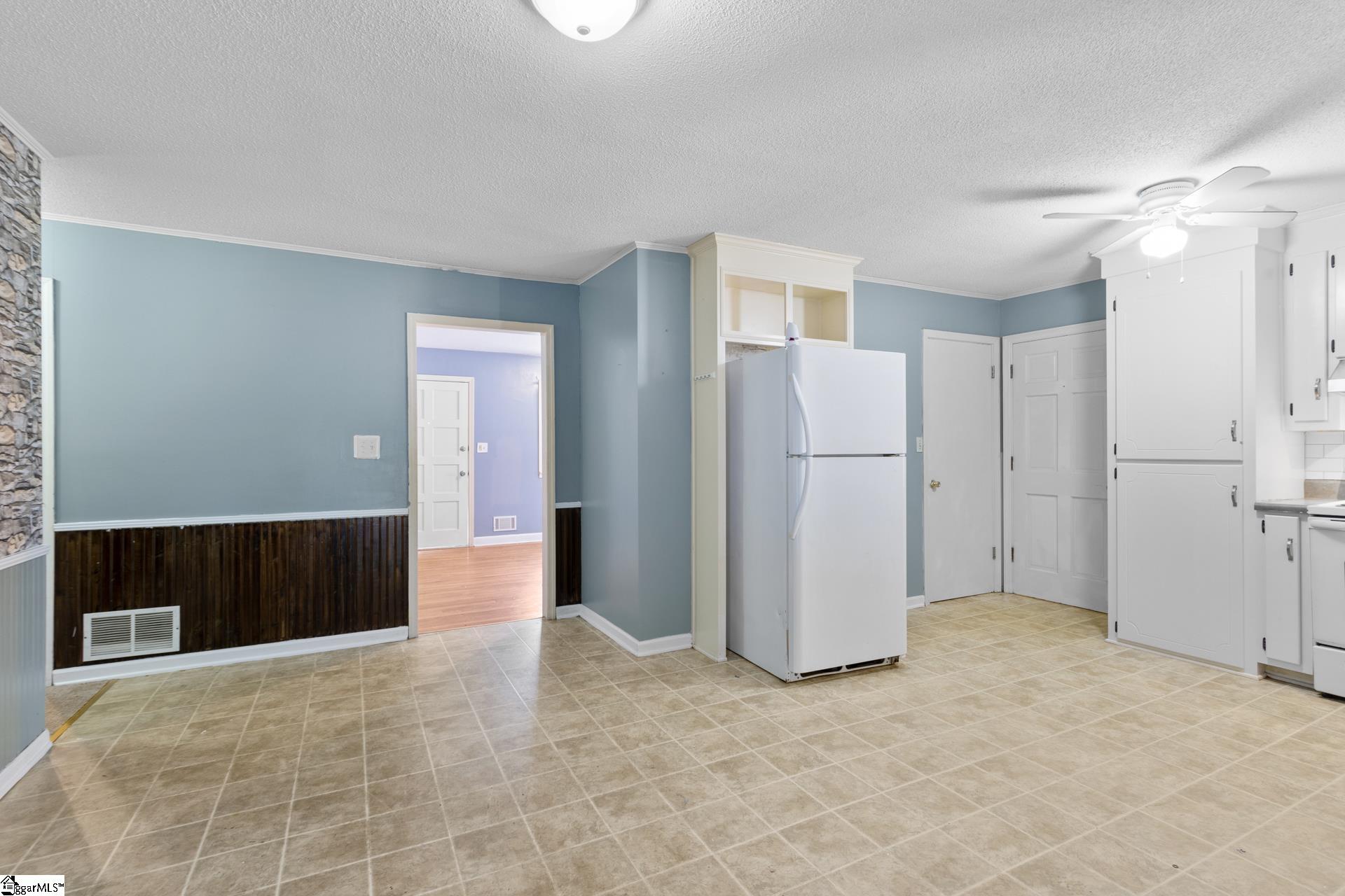 125 State Rd S-42-8392 Boiling Springs, SC 29316 - Photo 8 of 42