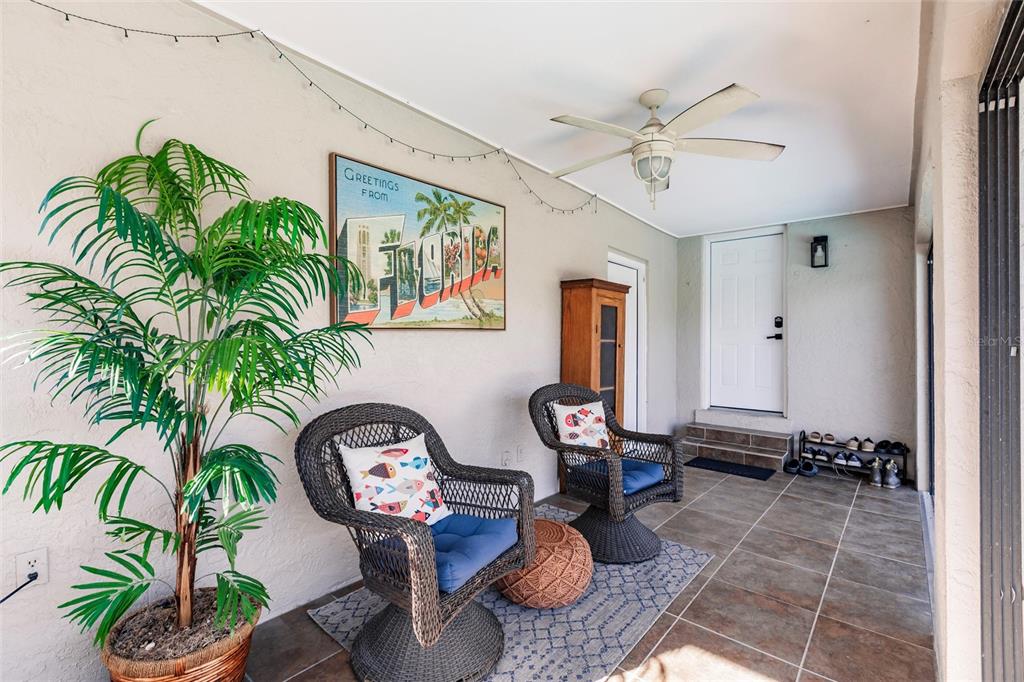 156 Danforth Drive Punta Gorda, FL 33980 - Photo 32 of 58 a view of a livingroom with furniture and a potted plant