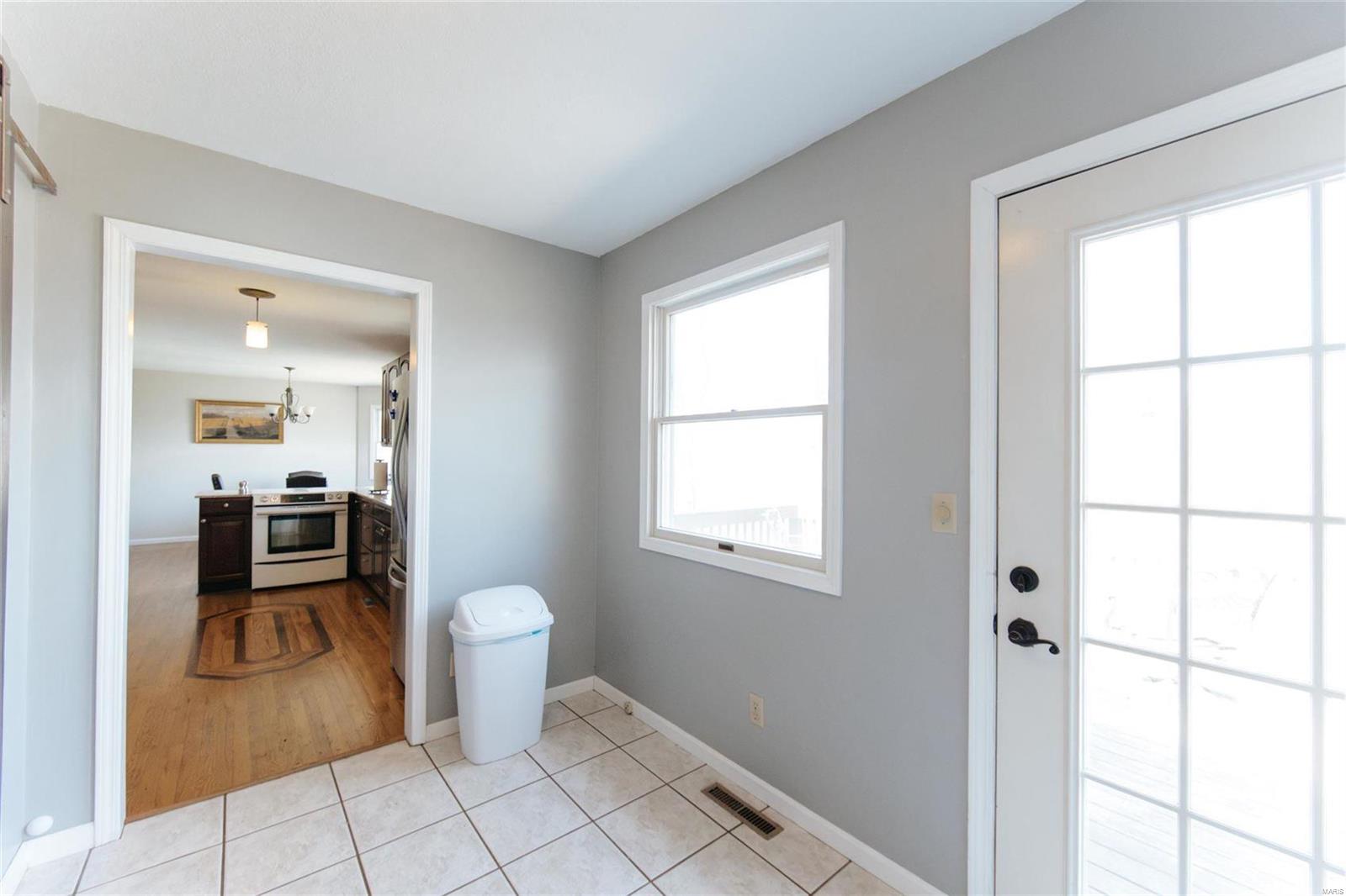 303 Christy Drive Rolla, MO 65401 - Photo 19 of 55