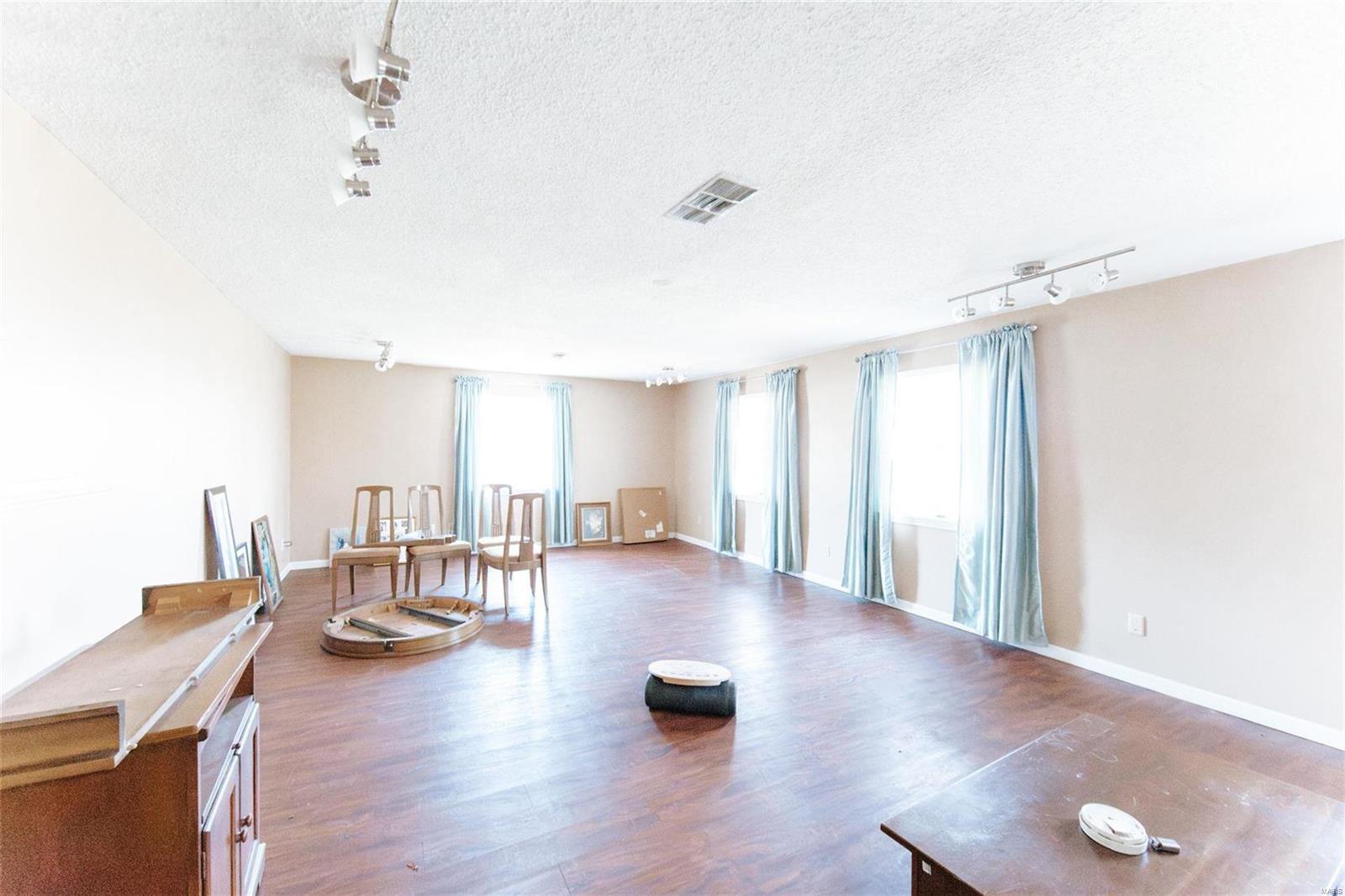 303 Christy Drive Rolla, MO 65401 - Photo 28 of 55