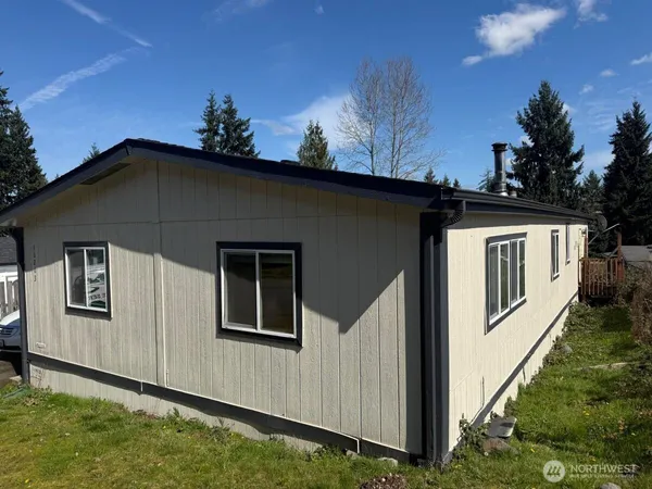 $2,950 | 10203 217th Ave Court East, Bonney Lake, WA 98391