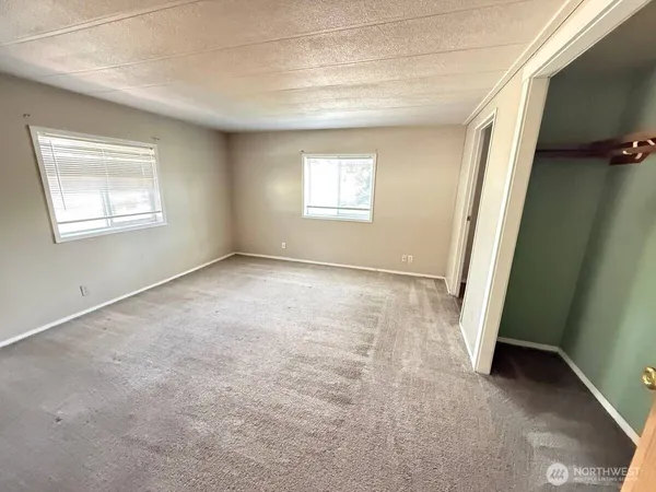 $2,950 | 10203 217th Ave Court East, Bonney Lake, WA 98391