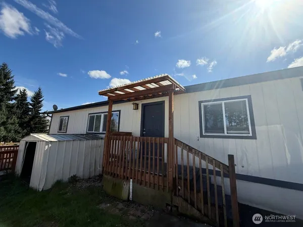 $2,950 | 10203 217th Ave Court East, Bonney Lake, WA 98391