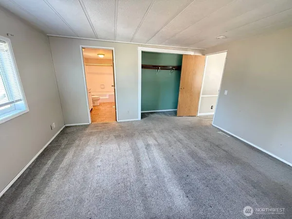 $2,950 | 10203 217th Ave Court East, Bonney Lake, WA 98391