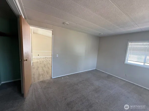 $2,950 | 10203 217th Ave Court East, Bonney Lake, WA 98391