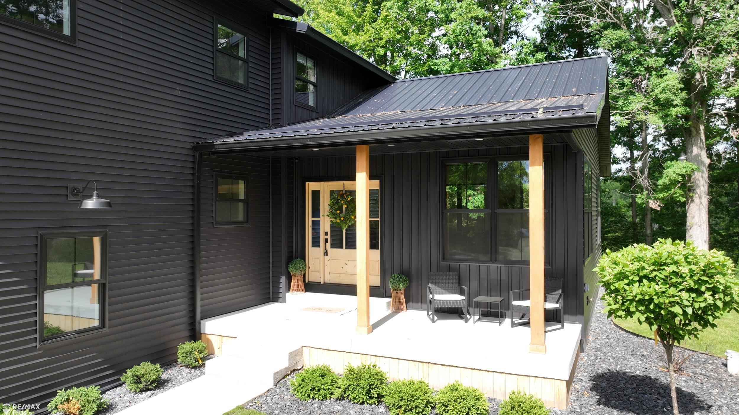 381 Miller Lake Road Columbiaville, MI 48421 - Photo 6 of 95