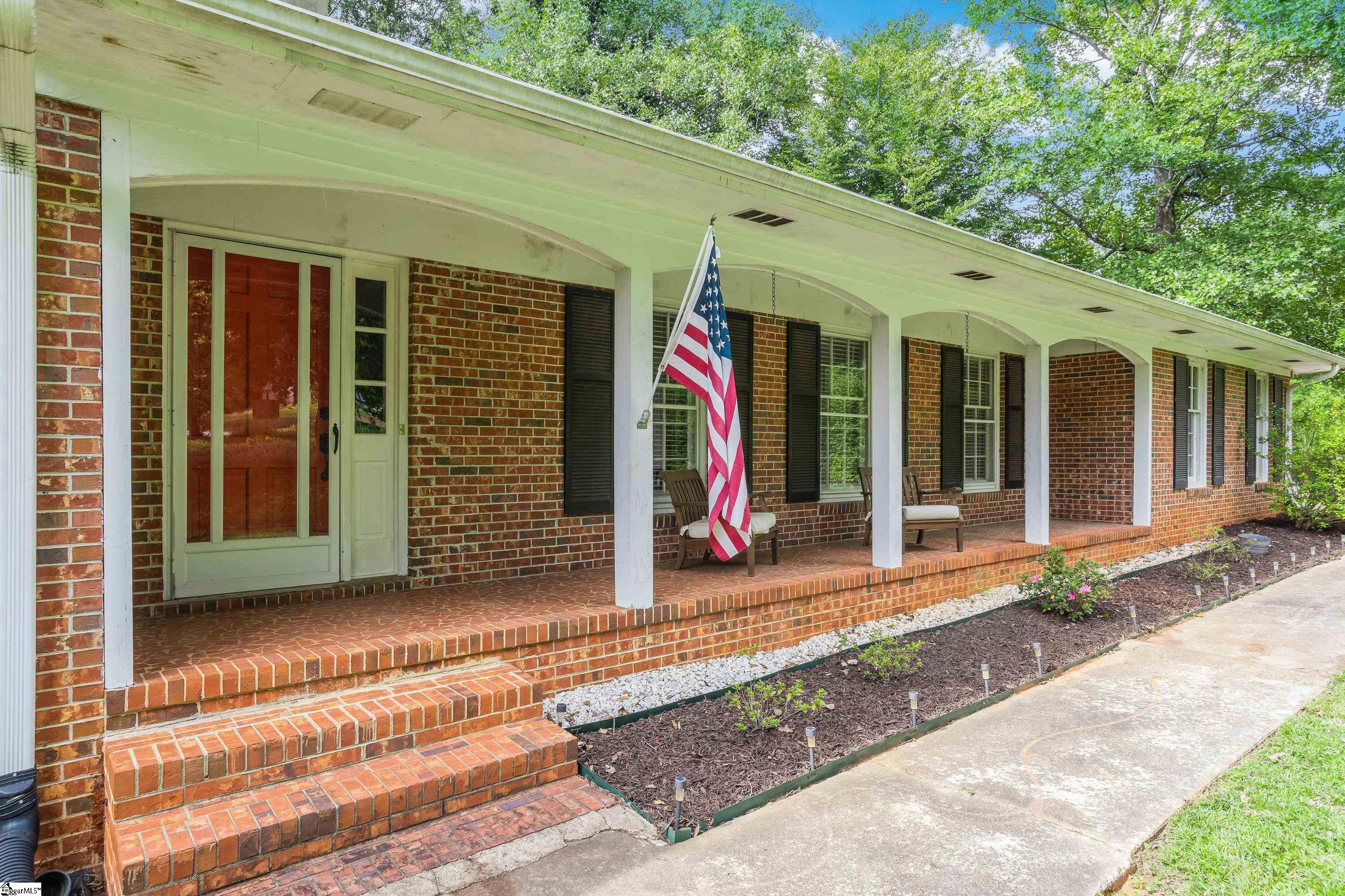 226 Camelot Road Clemson, SC 29631 - Photo 5 of 36 Gallery Image 5