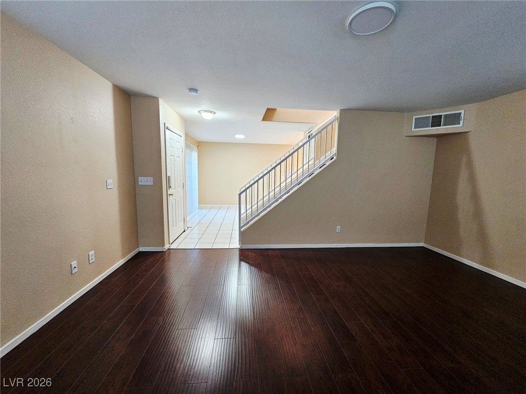 10108 Rising Tree Street Las Vegas, NV 89183 - Photo 6 of 23