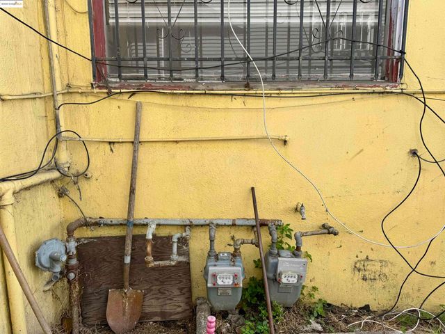 a view of a swimming pool with a backyard