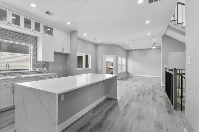 $540,000 | 1210 West 17th Street, Unit E, Houston, TX 77008