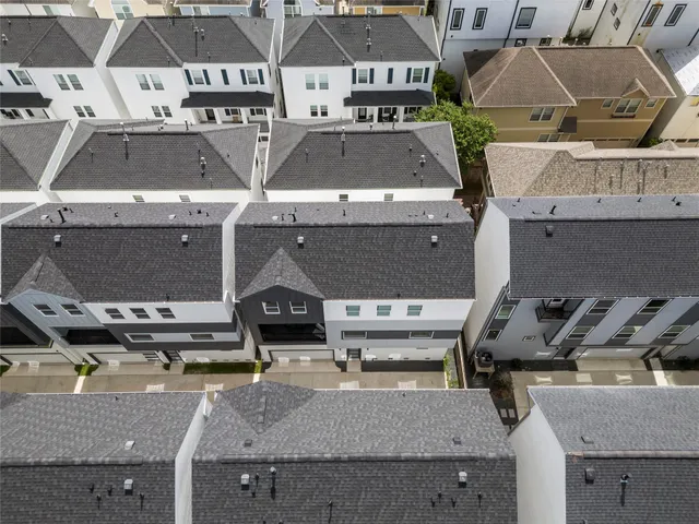 $540,000 | 1210 West 17th Street, Unit E, Houston, TX 77008