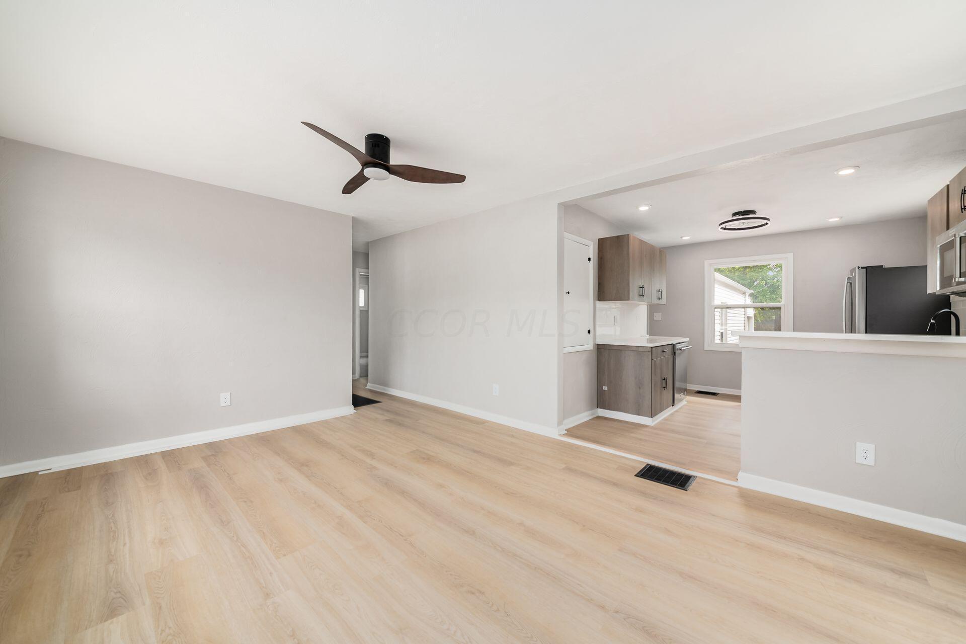 2177 Lehner Road Columbus, OH 43224 - Photo 5 of 48 006_ Rd Columbus OH 43224 USA