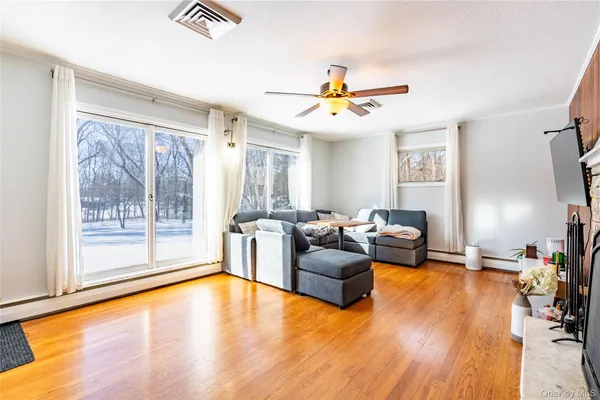 $499,999 | 77 Colburn Drive, Poughkeepsie, NY 12603