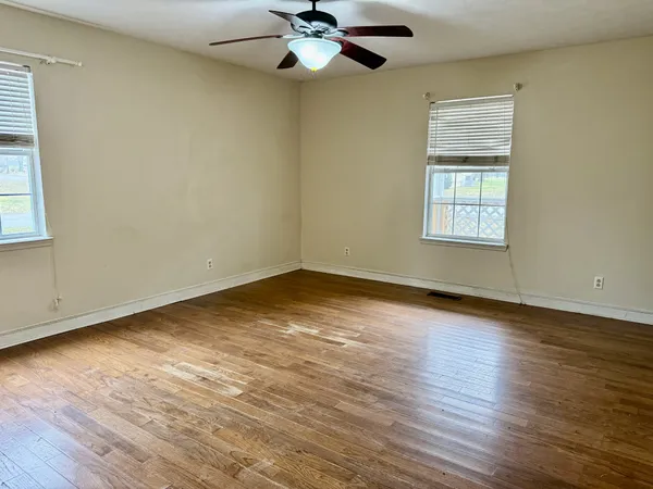 $1,500 | 131 Bellewood Drive, McMinnville, TN 37110