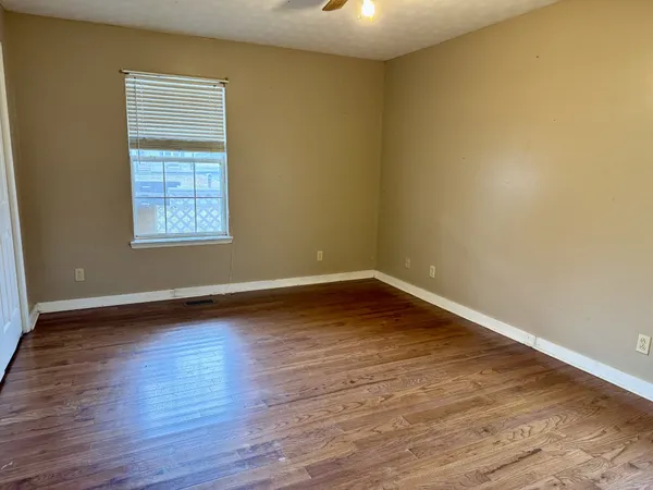 $1,500 | 131 Bellewood Drive, McMinnville, TN 37110