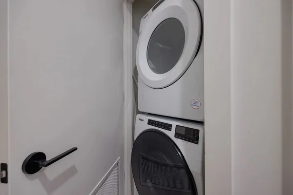 $3,495 | 635 7th Avenue South, Unit 212, Nashville, TN 37203