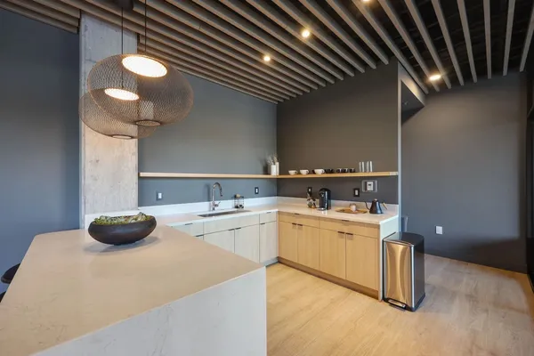 $3,495 | 635 7th Avenue South, Unit 212, Nashville, TN 37203