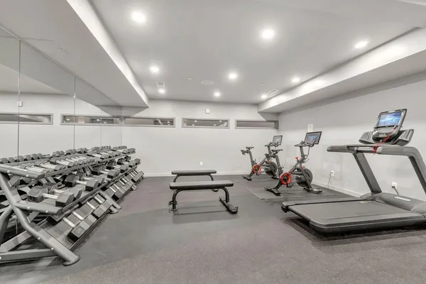 $3,495 | 635 7th Avenue South, Unit 212, Nashville, TN 37203