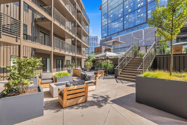 $3,495 | 635 7th Avenue South, Unit 212, Nashville, TN 37203