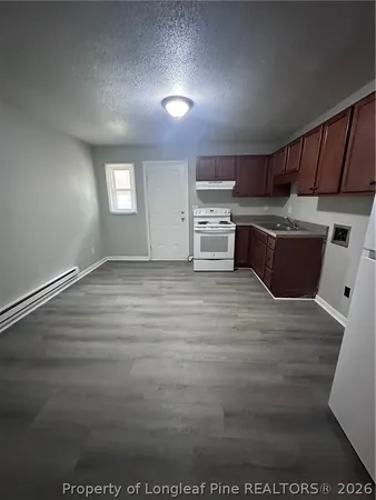 $800 | 1051 Rulnick Street, Unit B, Fayetteville, NC 28304
