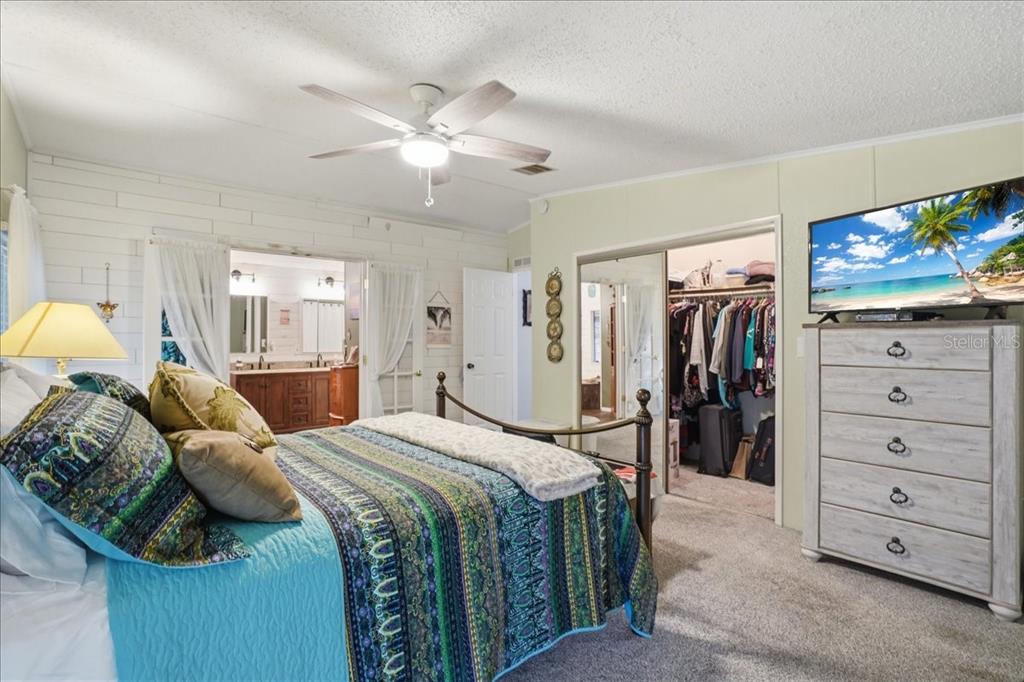 1001 Starkey Road, Unit 282 Largo, FL 33771 - Photo 18 of 38