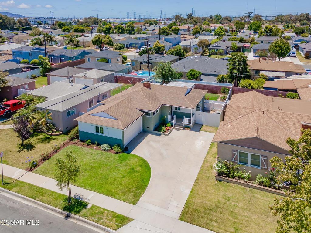 18721 Doty Avenue Torrance, CA 90504 - Photo 4 of 63