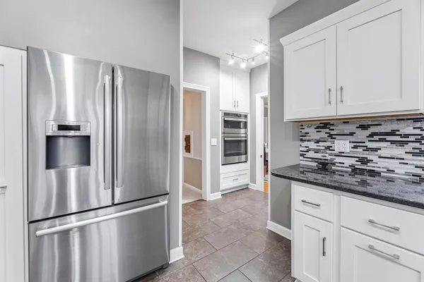 $950,000 | 51 West Sarnia Street, Winona, MN 55987