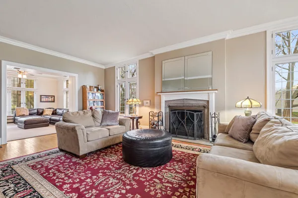 $950,000 | 51 West Sarnia Street, Winona, MN 55987