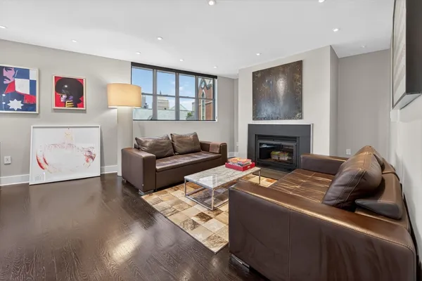 $1,925,000 | 567 Tremont Street, Unit 32, Boston, MA 02118