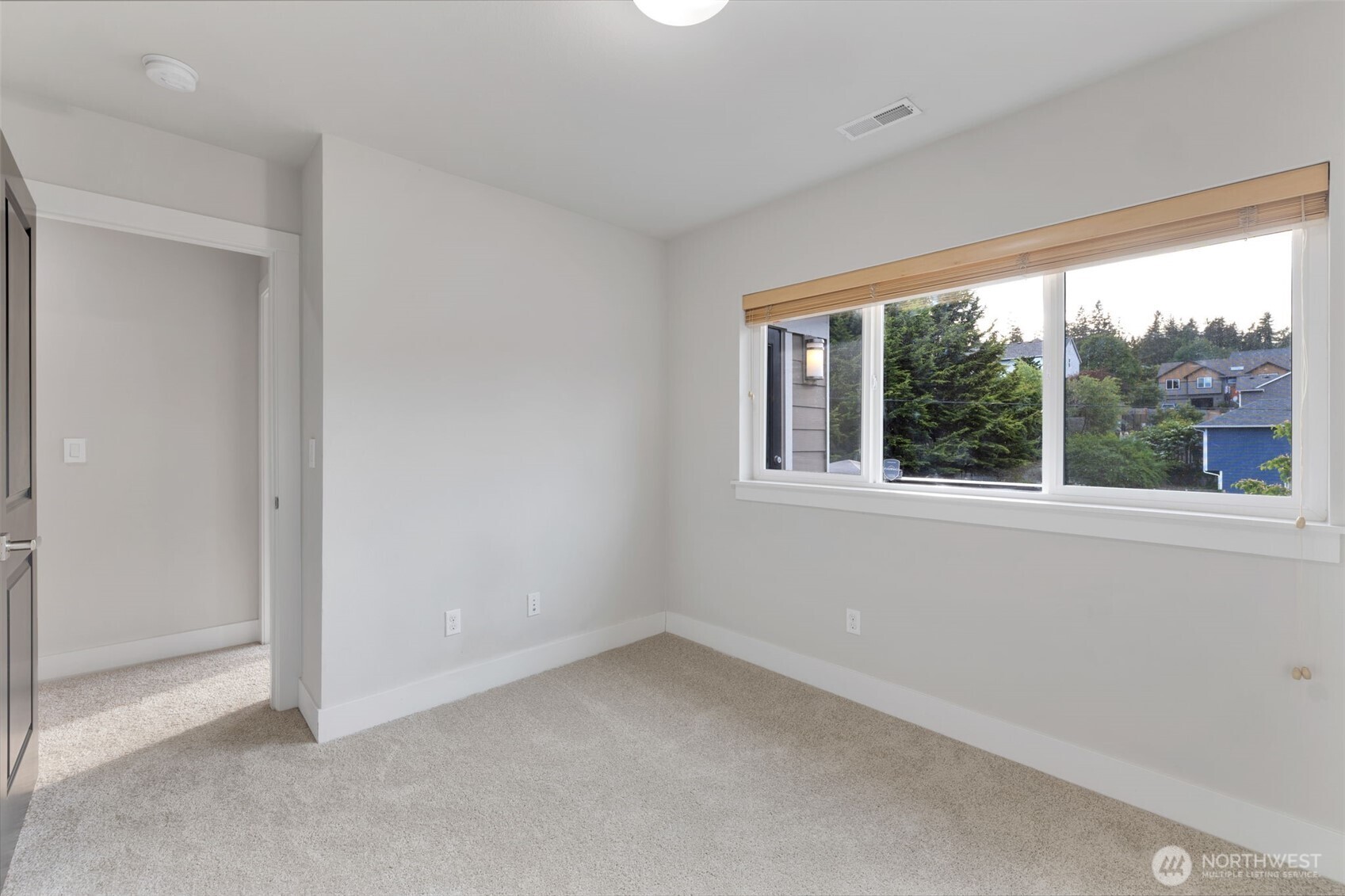 20513 Richmond Road Bothell, WA 98012 - Photo 24 of 40