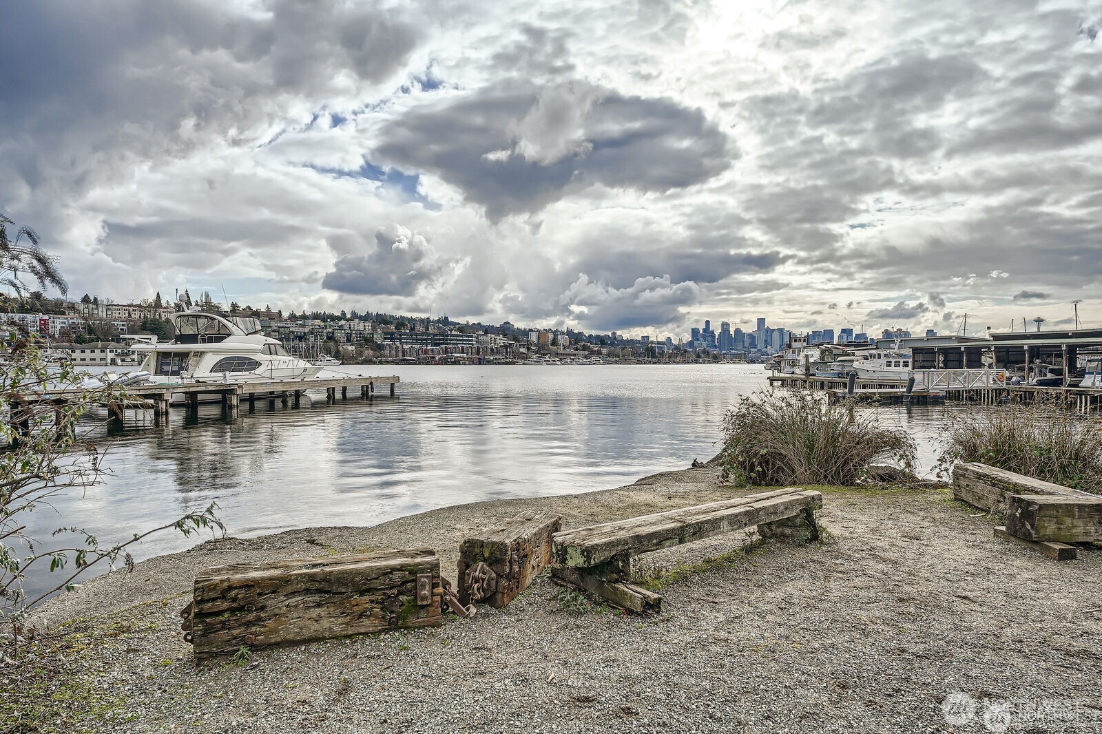 2309 North Northlake Way, Unit 5 Seattle, WA 98103 - Photo 17 of 26