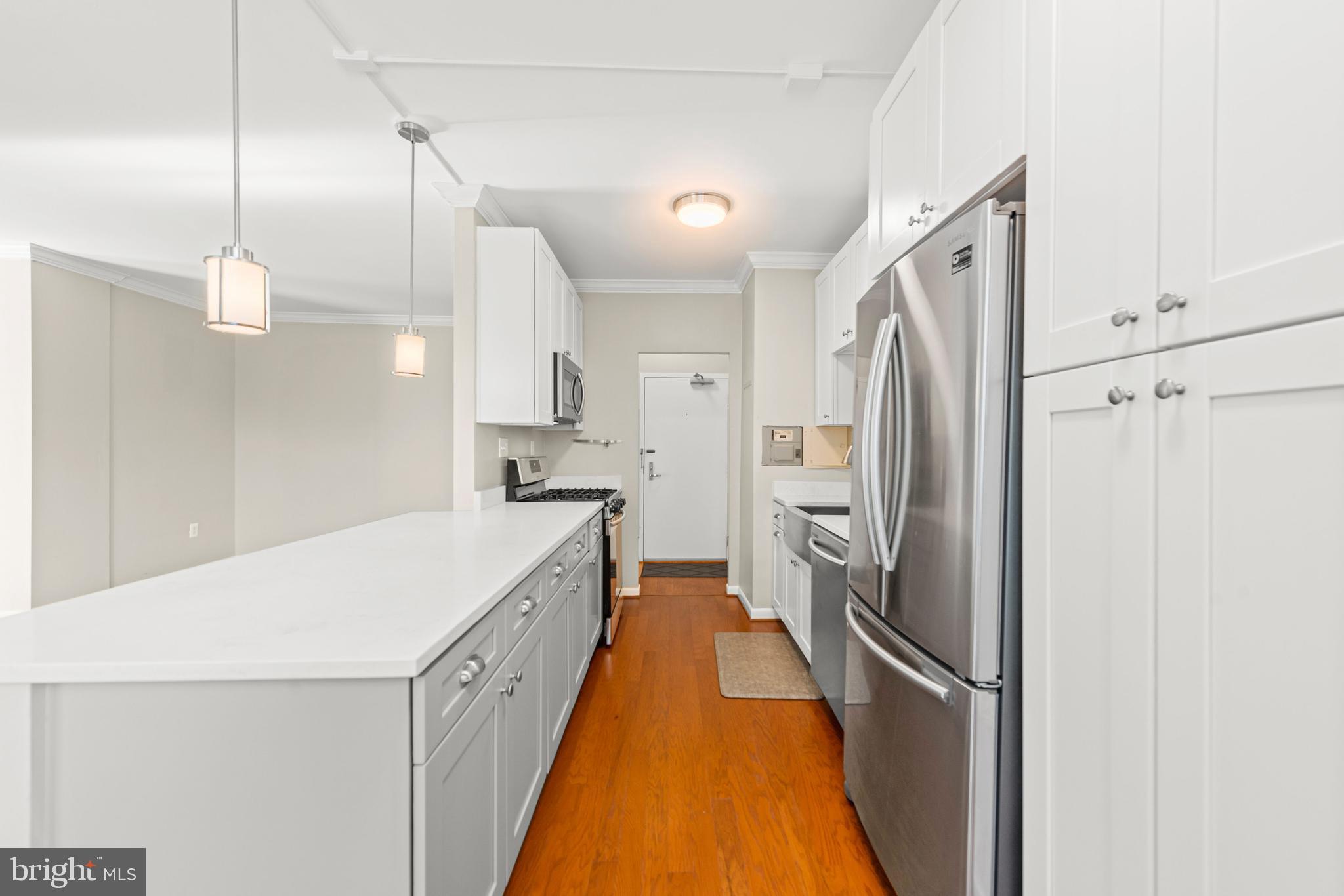 4401 Lee Highway, Unit 16 Arlington, VA 22207 - Photo 3 of 24