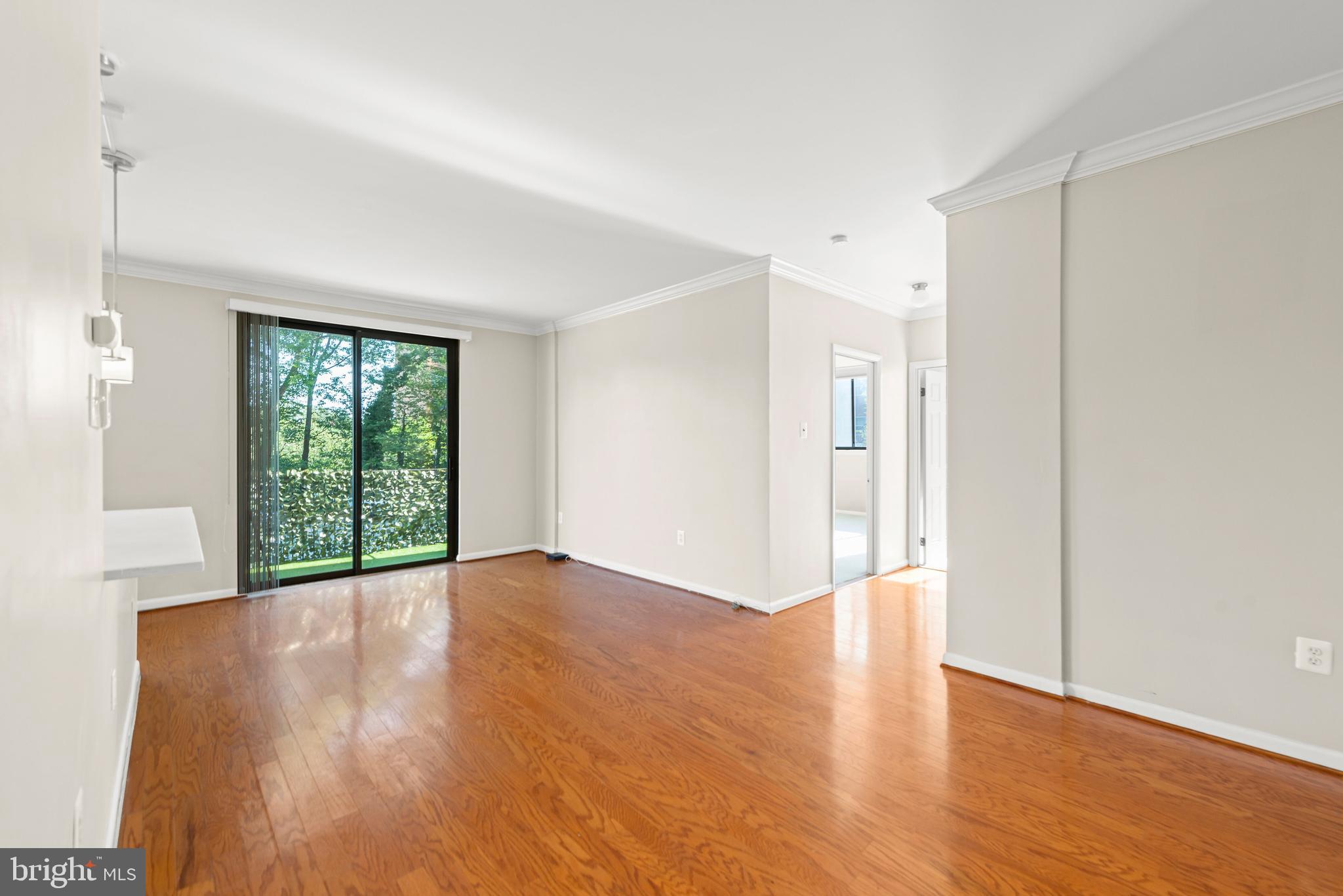 4401 Lee Highway, Unit 16 Arlington, VA 22207 - Photo 5 of 24