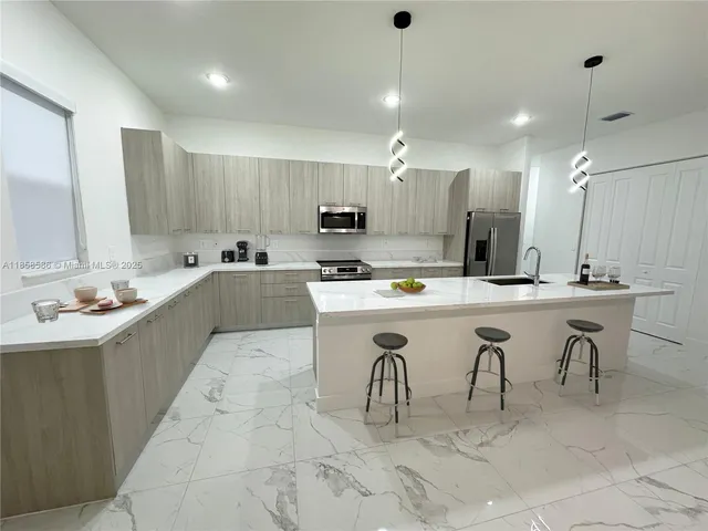 $1,905,000 | 12209 Southwest 43rd Street, Davie, FL 33330