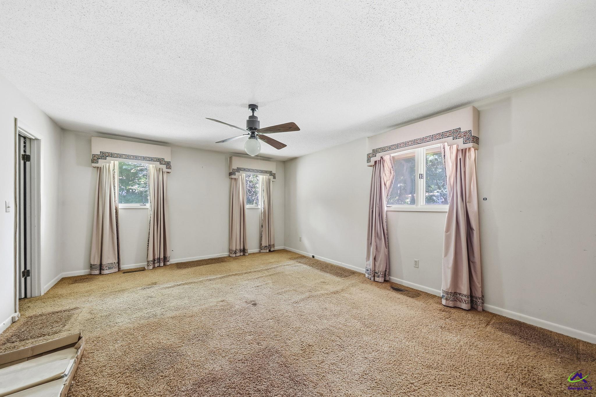 90 South Collins Street Reynolds, GA 31076 - Photo 31 of 49