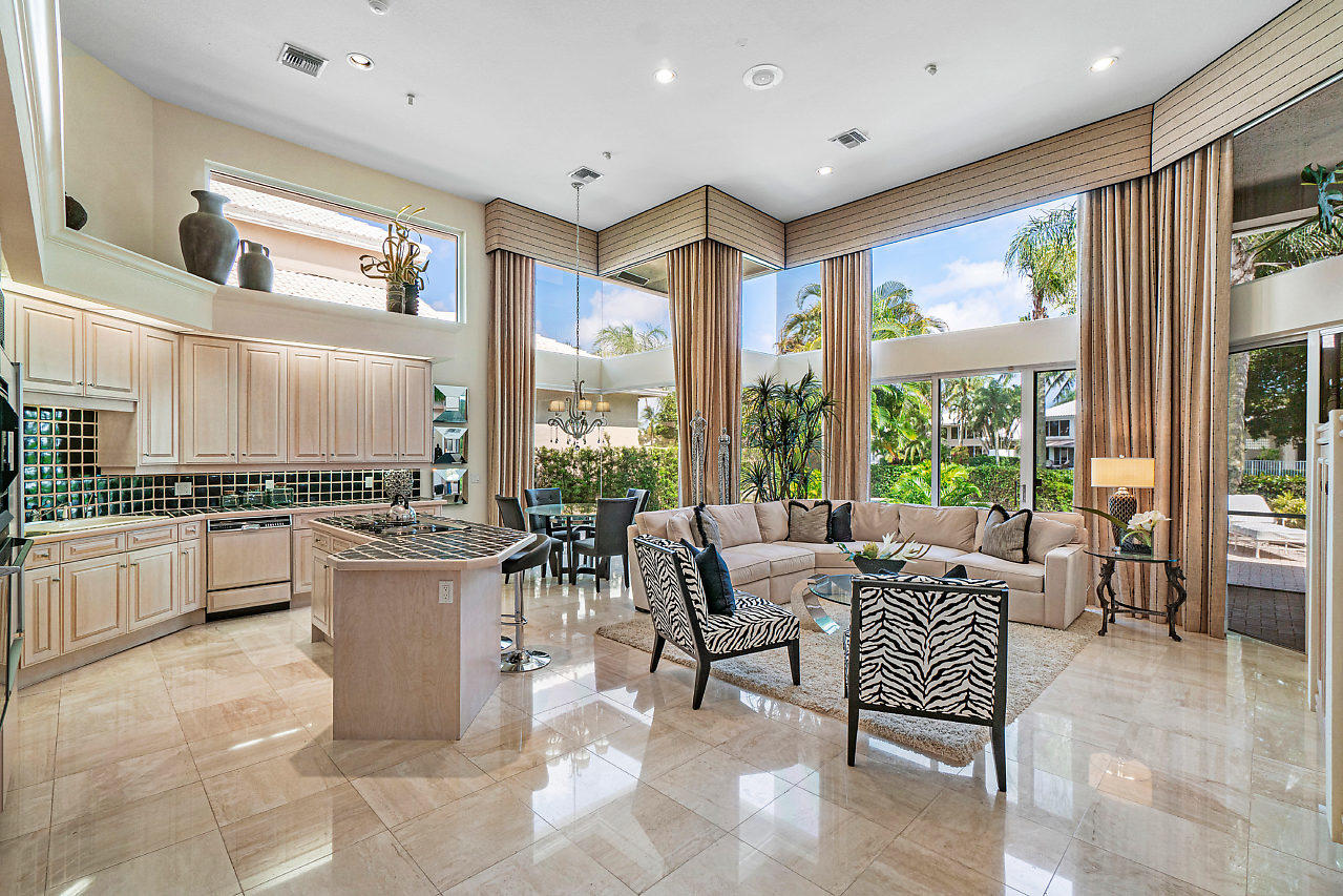 17294 Bridleway Trail Boca Raton, FL 33496 - Photo 13 of 54 006-17294BridlewayTrail-BocaRaton-FL-sma