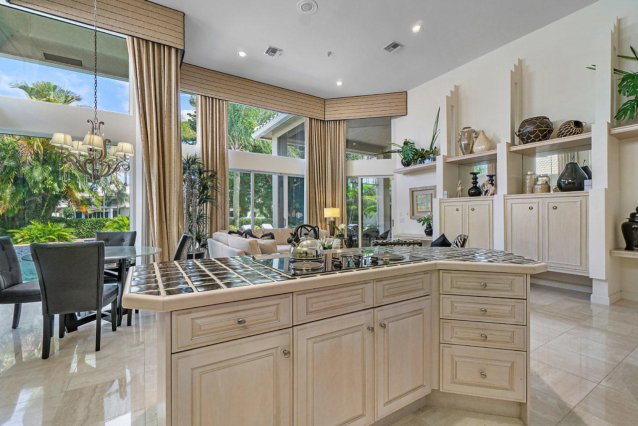 17294 Bridleway Trail Boca Raton, FL 33496 - Photo 17 of 54 011-17294BridlewayTrail-BocaRaton-FL-sma